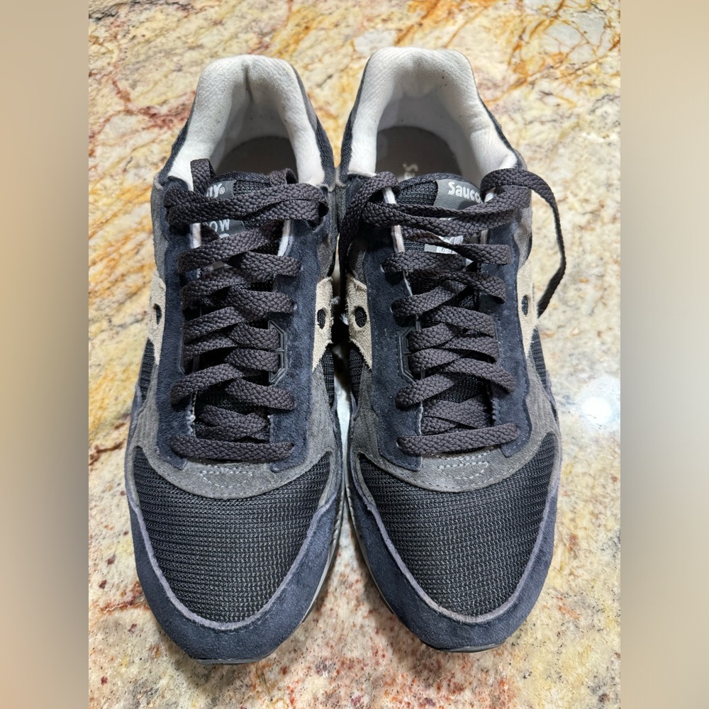 Saucony Men shoes size 10